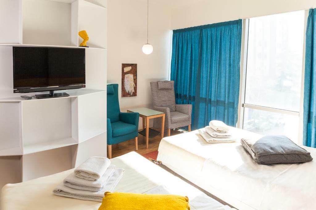 Transit Hotel Central Скопье Экстерьер фото